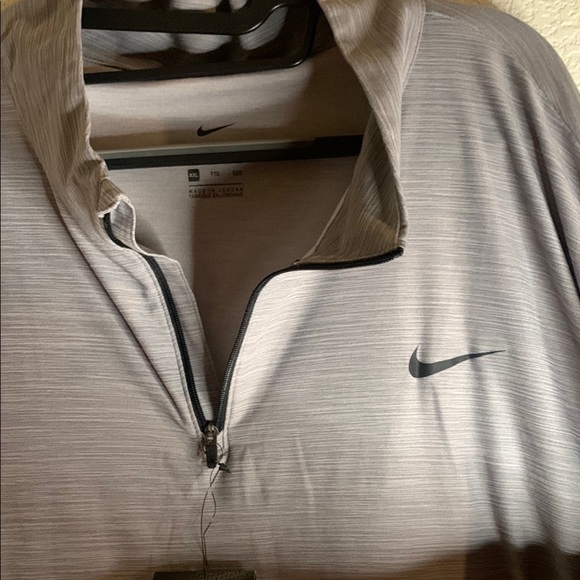 NWT Nike Gray Dri-FIT Long Sleeve Shirt - Picture 9 of 10
